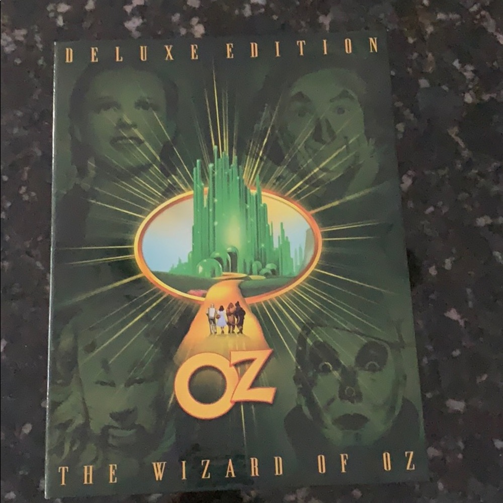 Deluxe Edition THE WIZARD OF OZ